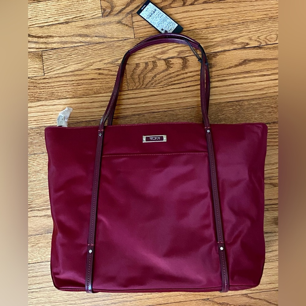 NWT TUMI shoulder bag - cranberry - Brand new, unused, with tags still on